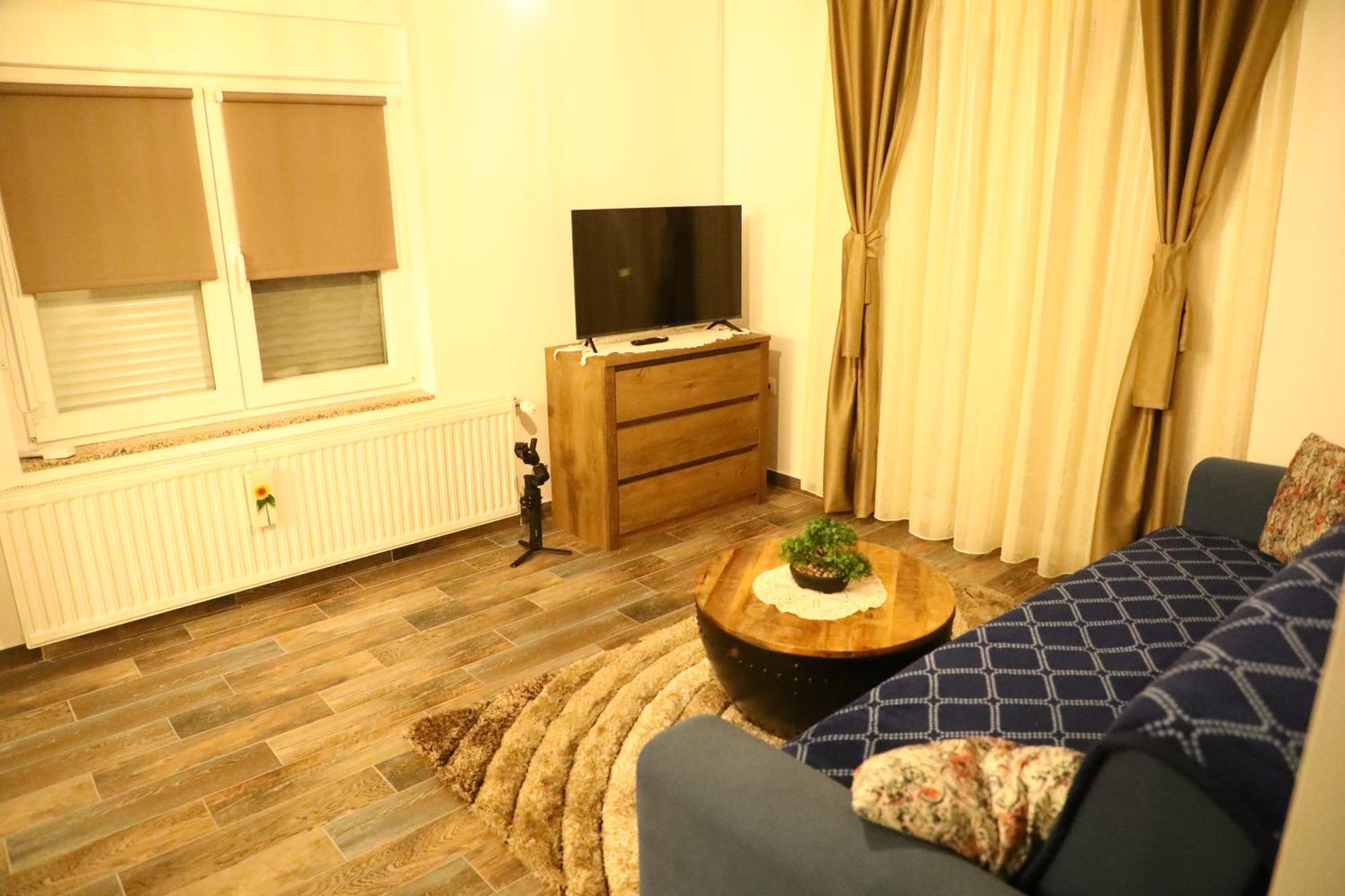 Two-Bedroom Apartment - Photo 8