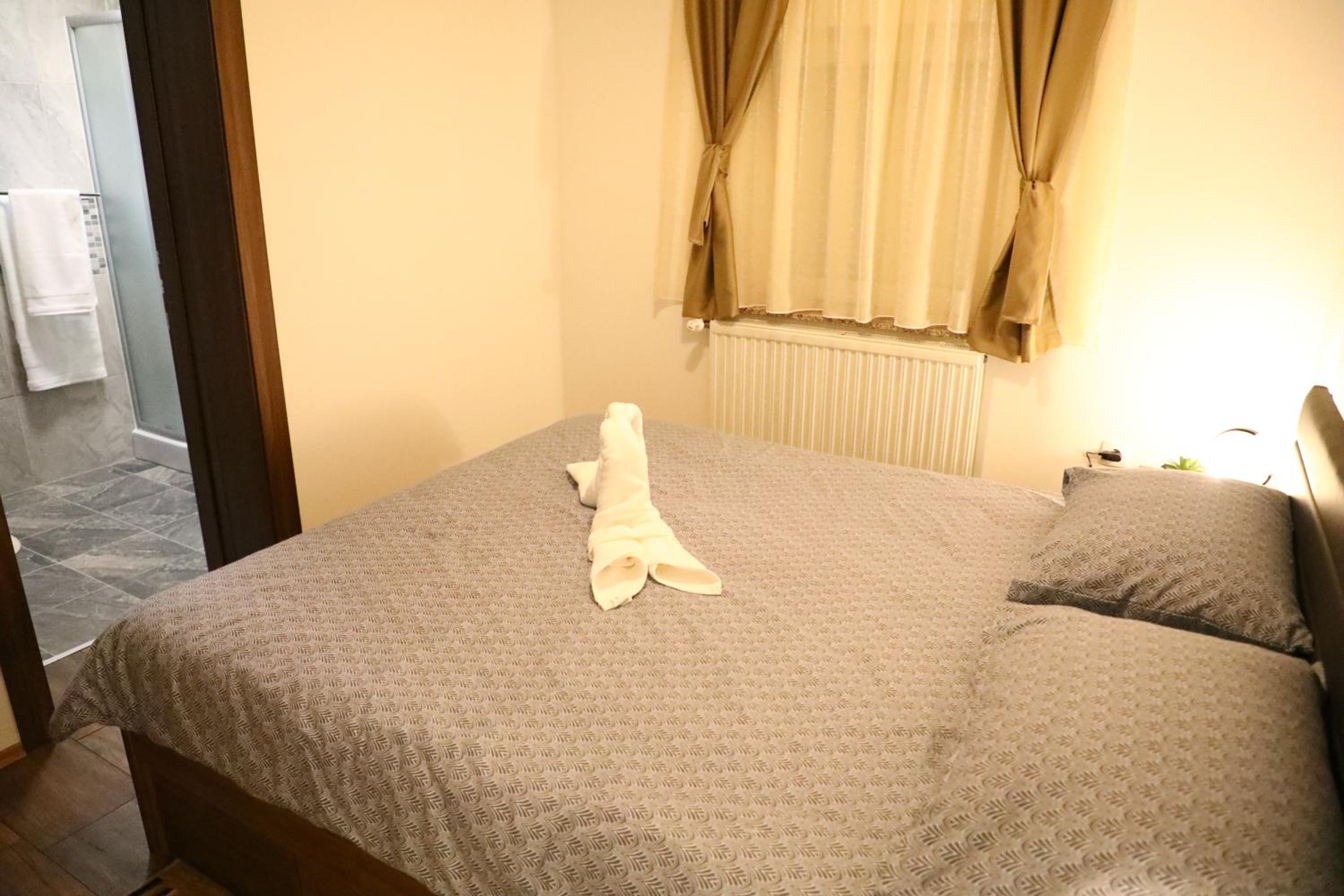 Two-Bedroom Apartment - Photo 12