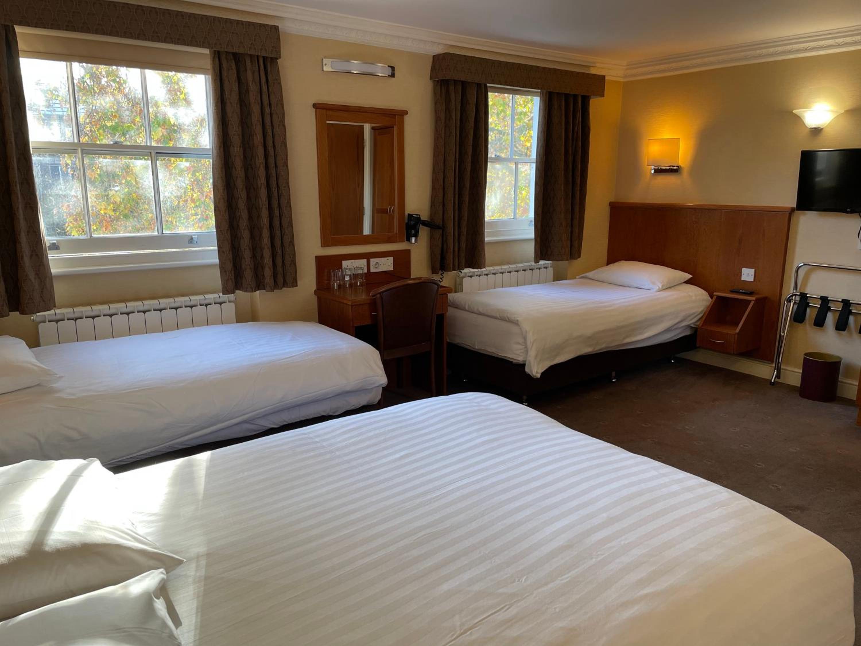 Standard Quadruple Room photo 2