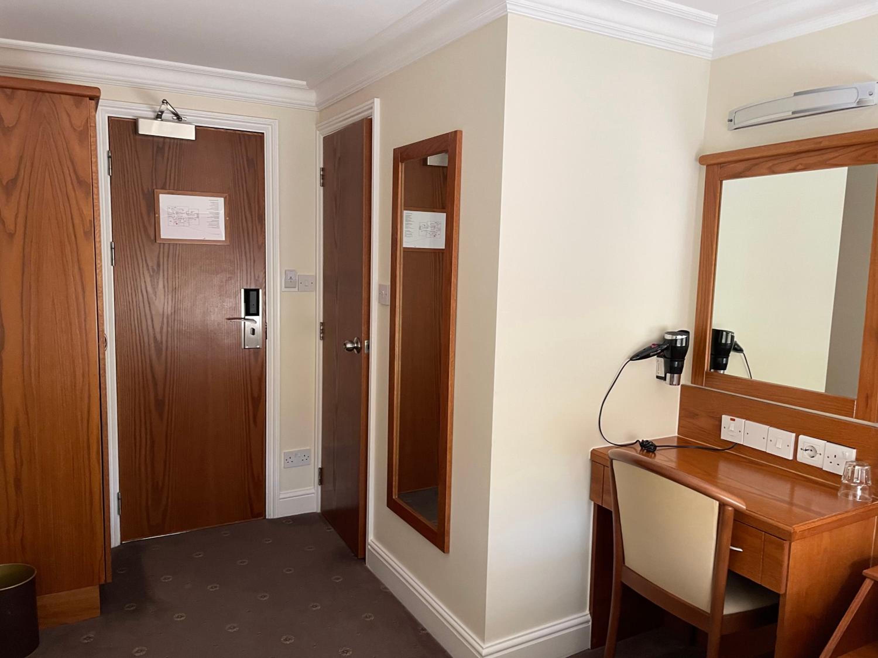 Standard Single Room photo 3