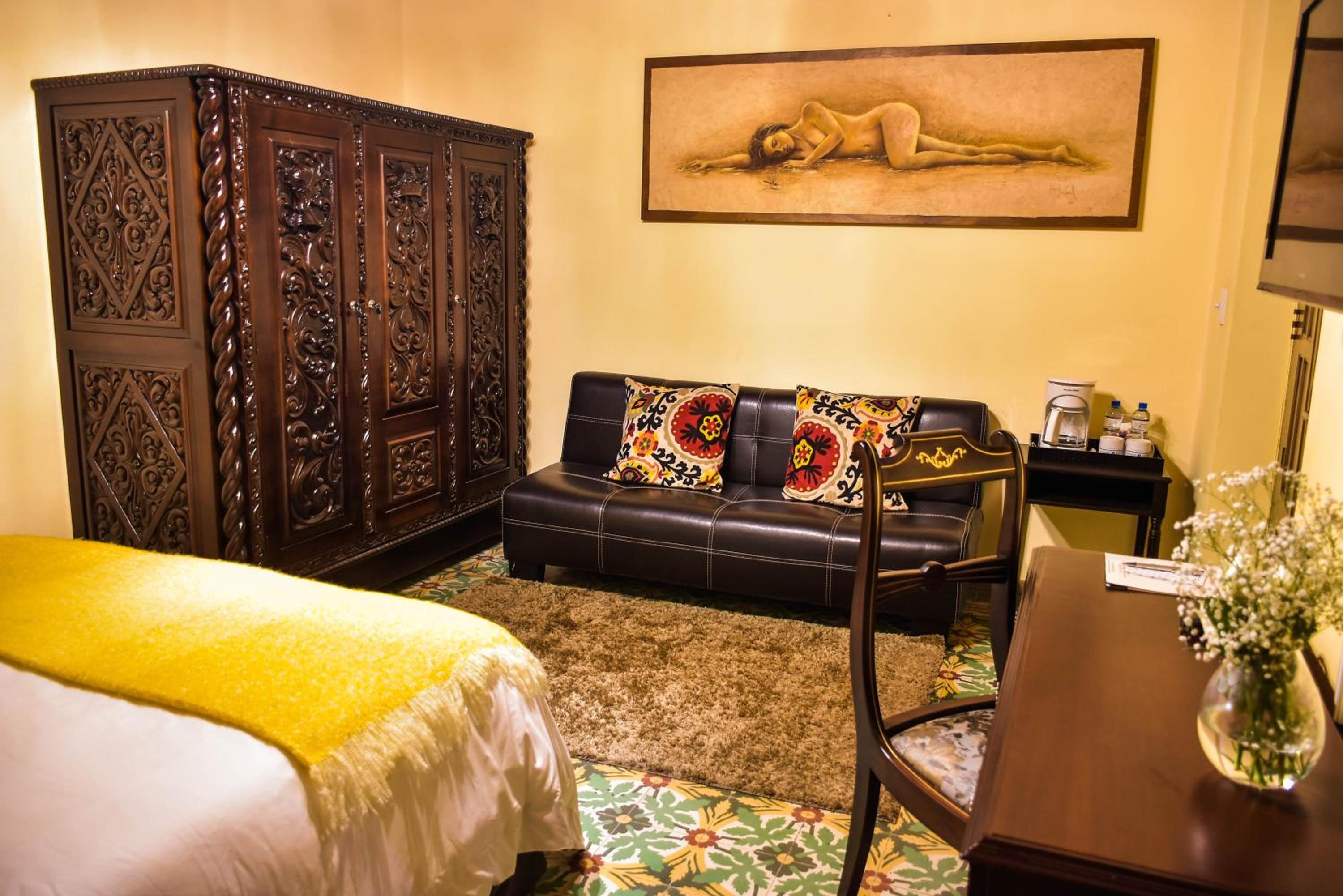 Deluxe Queen Room photo 2
