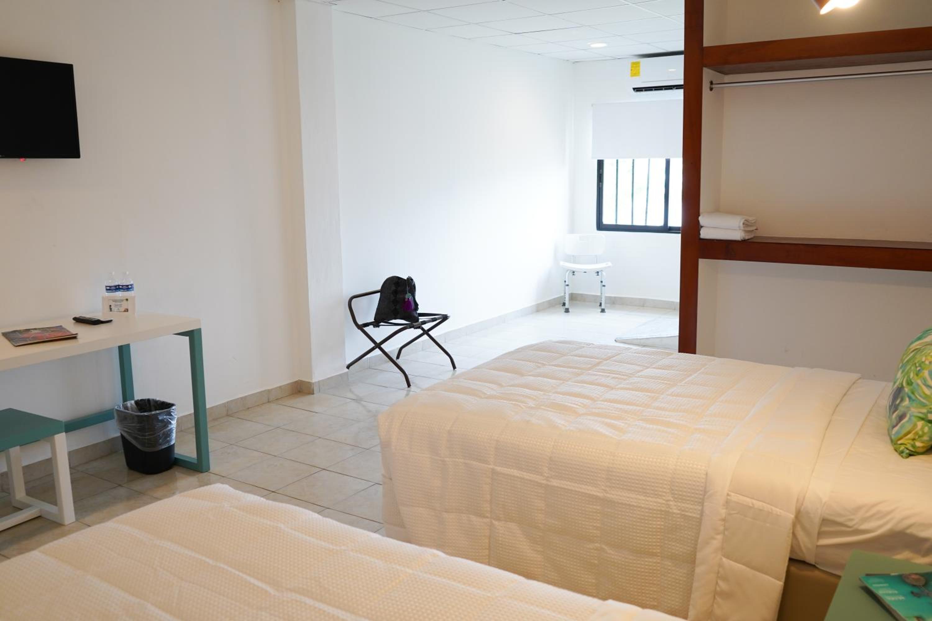 Double Room - Disability Access photo 3