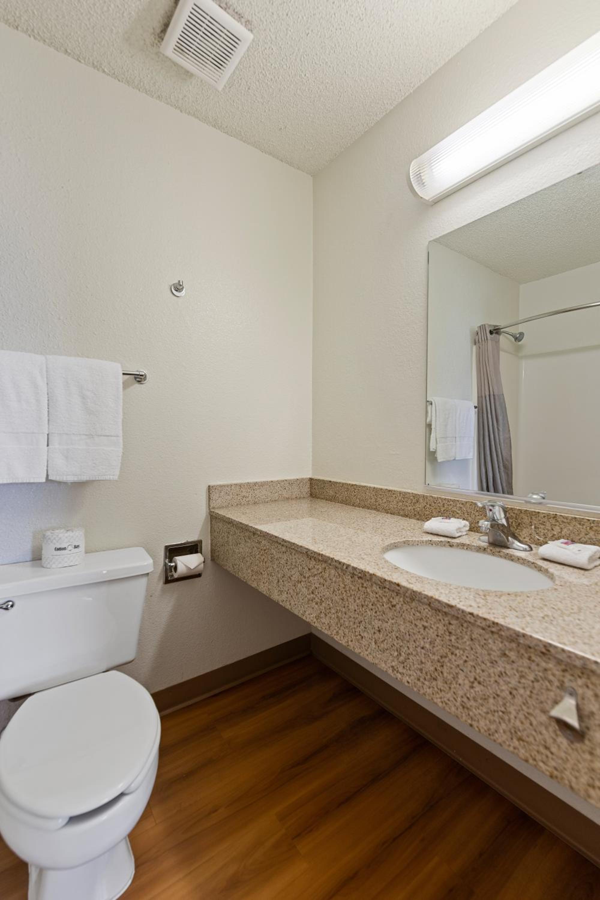 Deluxe Quadruple Room photo 2