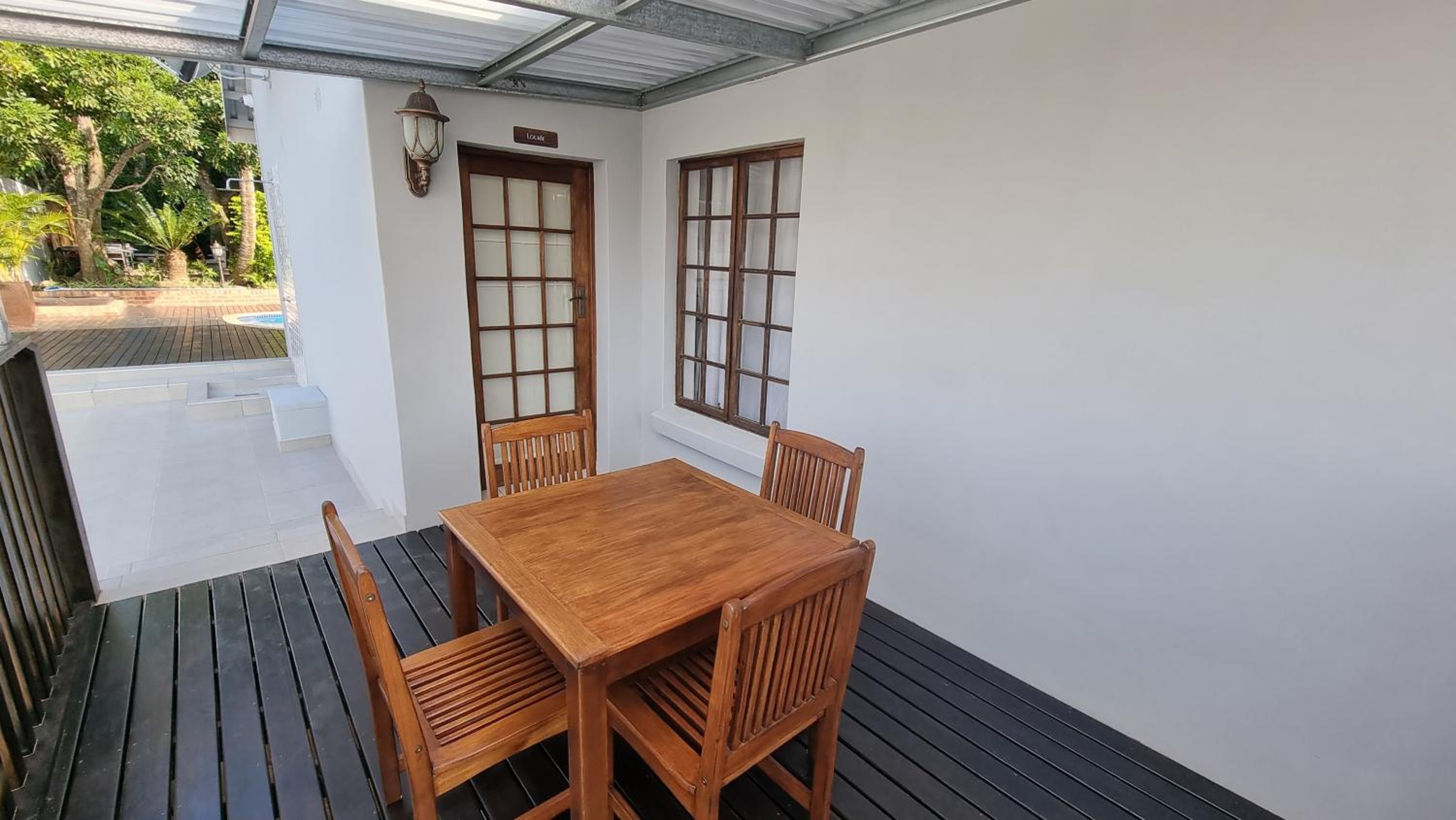 Apartment with Balcony - Photo 8