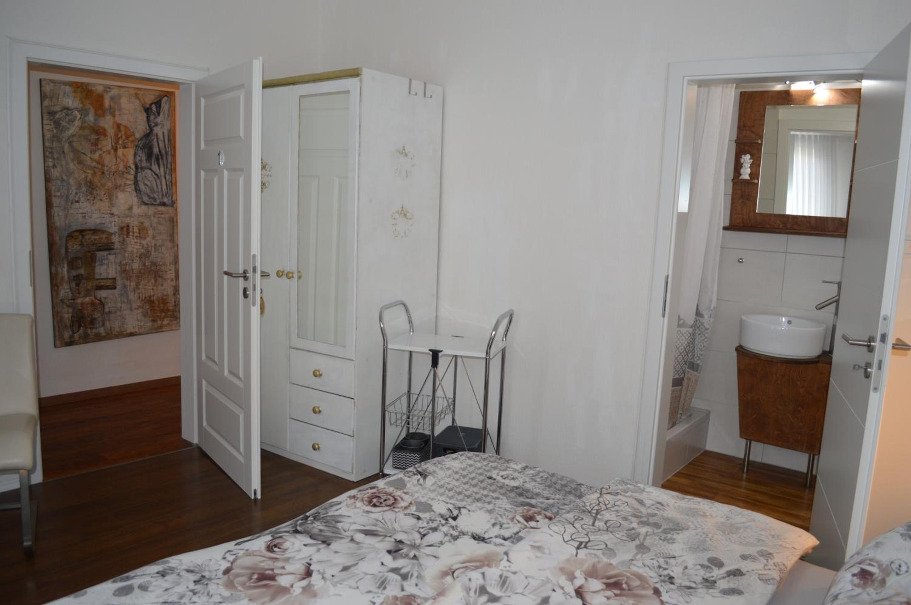 Standard Double Room - Photo 1