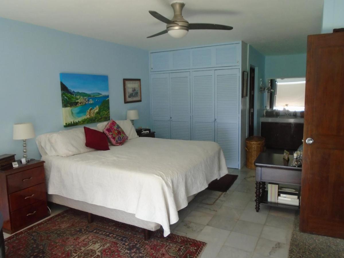 Villa photo 1
