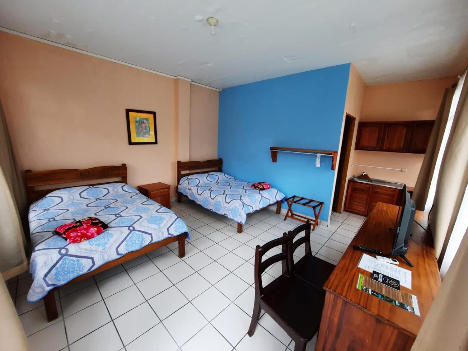 Standard Double Room with Two Double Beds photo 2