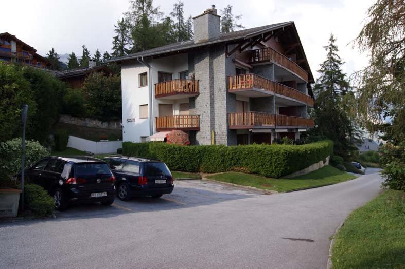 Apartment with Mountain View - Photo 7