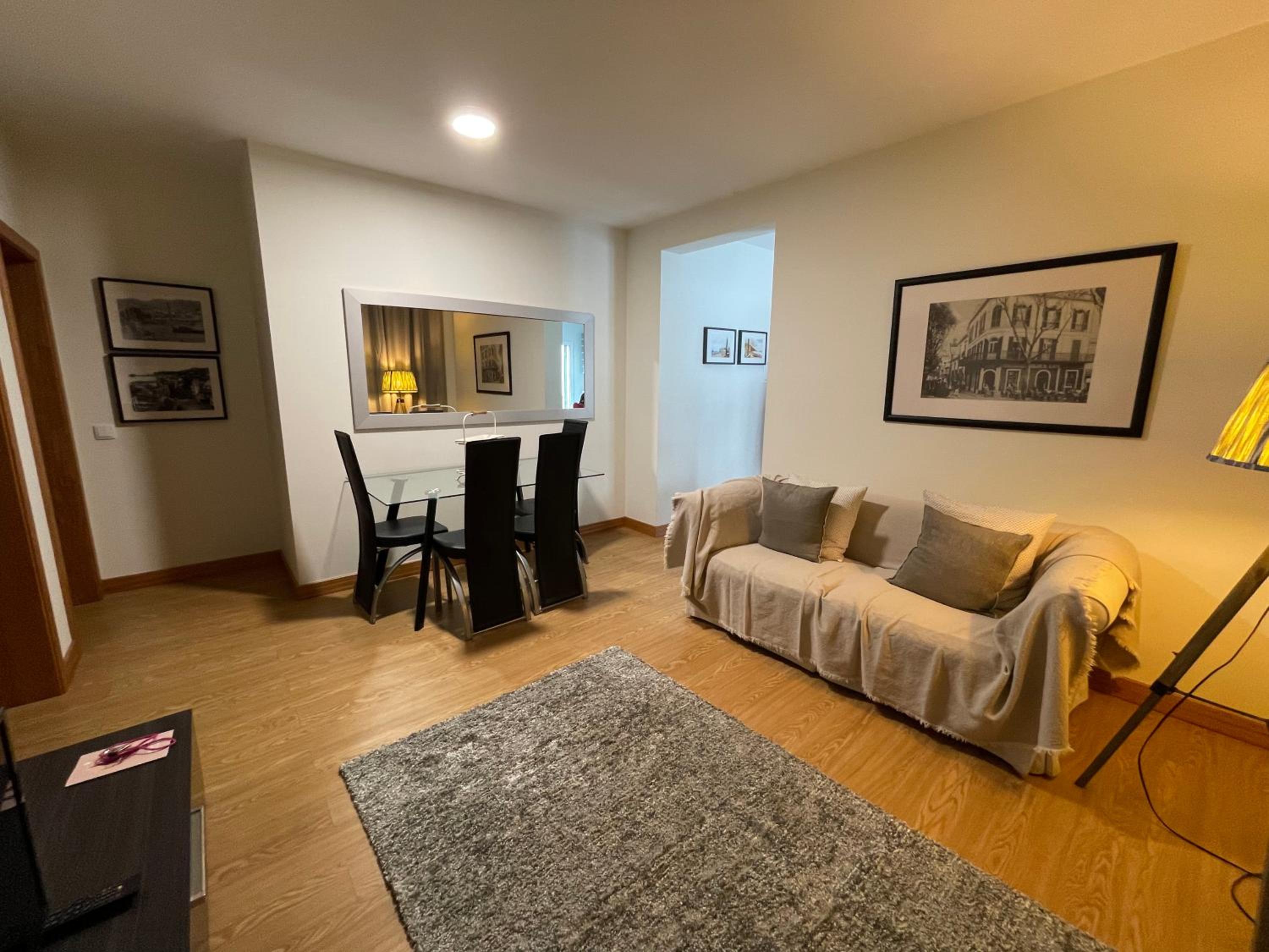 One-Bedroom Apartment