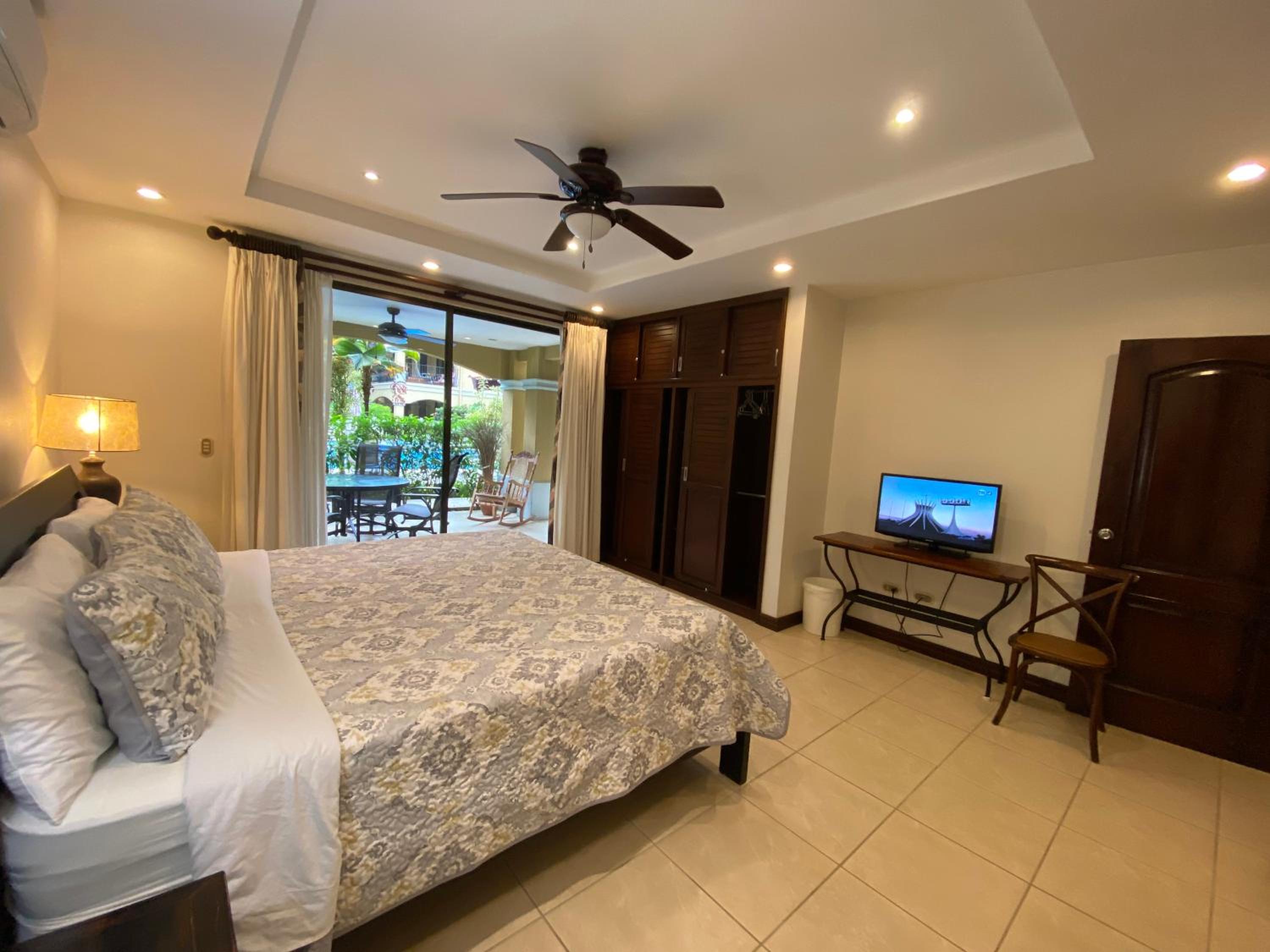Two-Bedroom Apartment - Photo 8