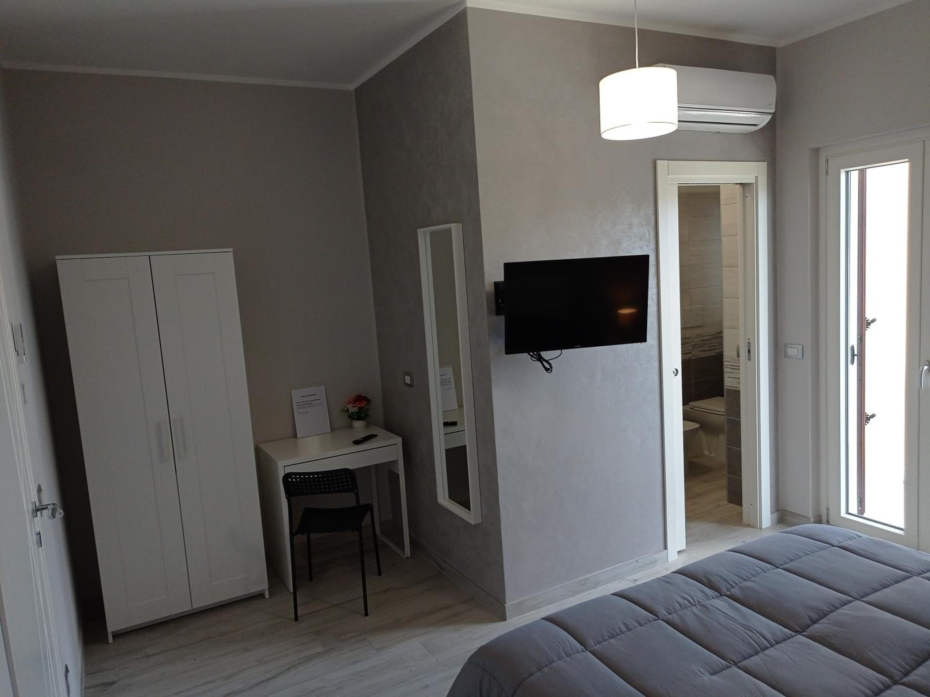 Double Room - Photo 1