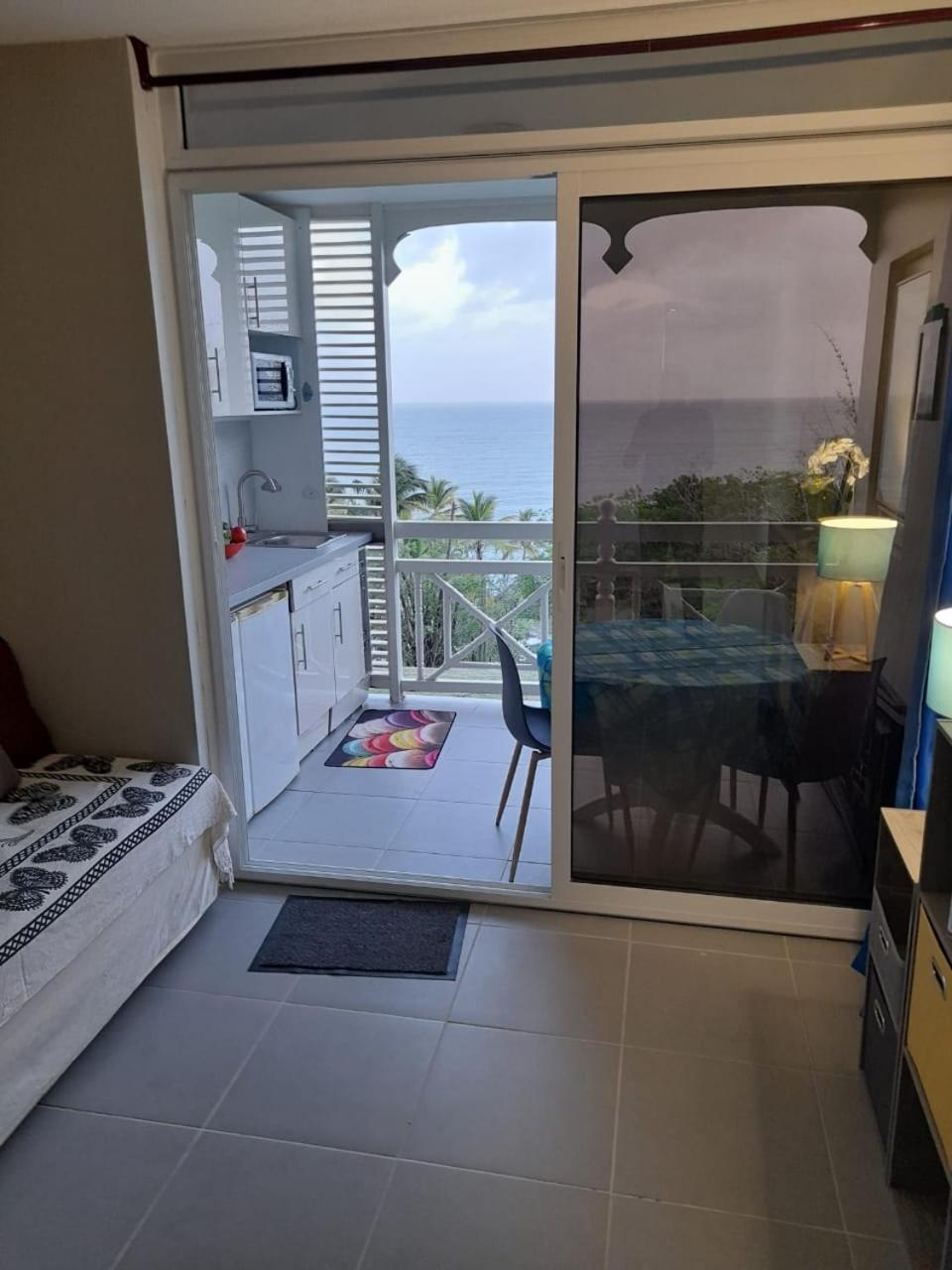 Studio with Sea View
