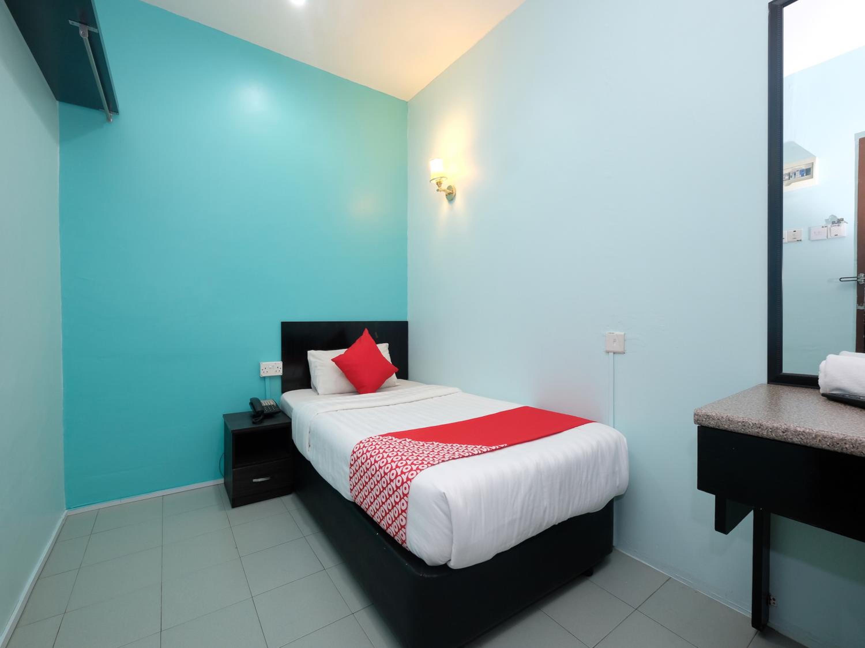 Single Room photo 3