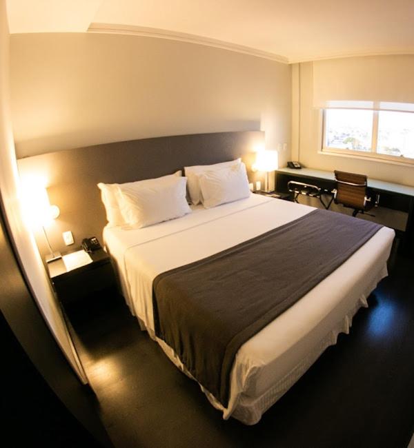 Deluxe King Room photo 2