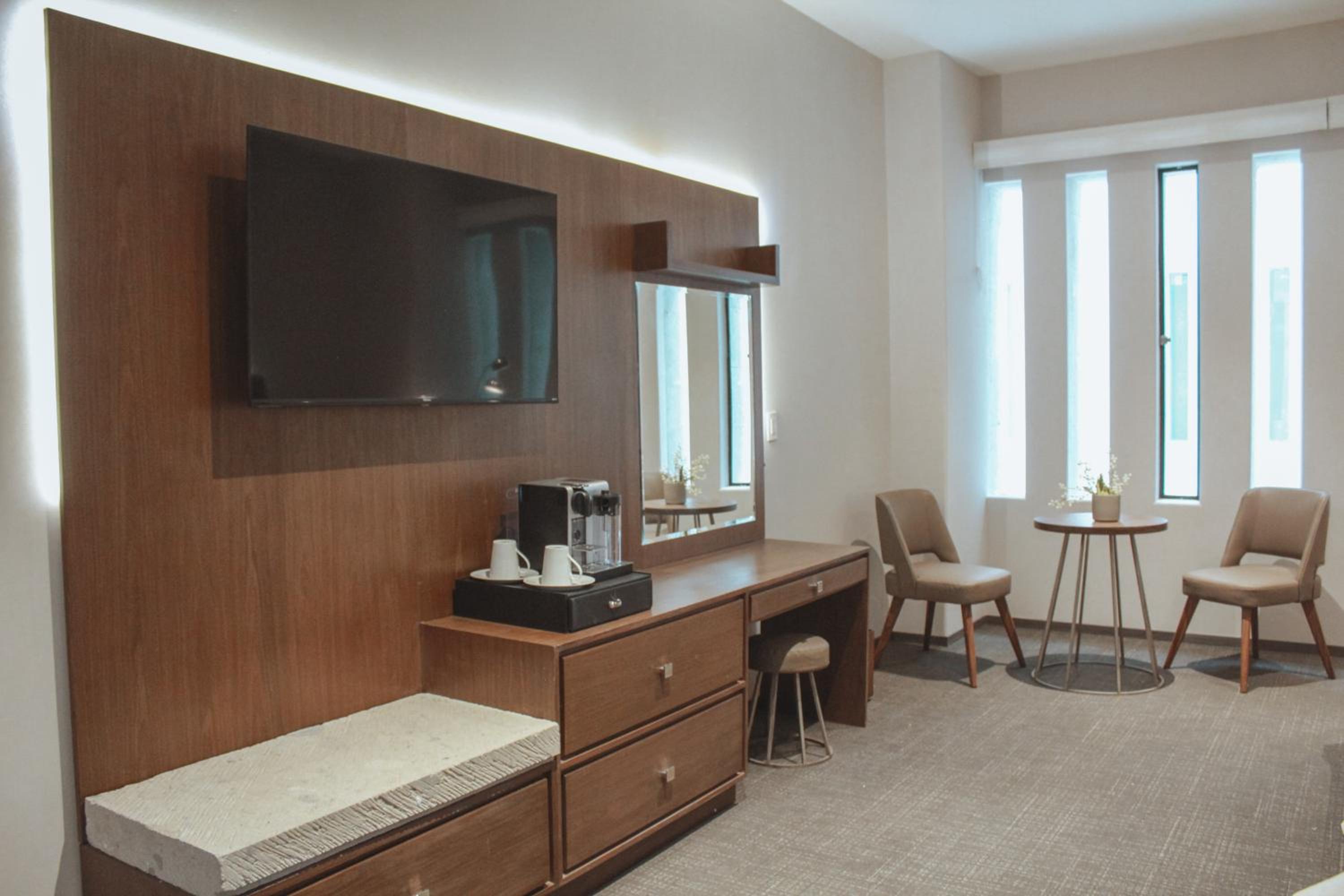 Deluxe Double Room with Two Double Beds photo 3