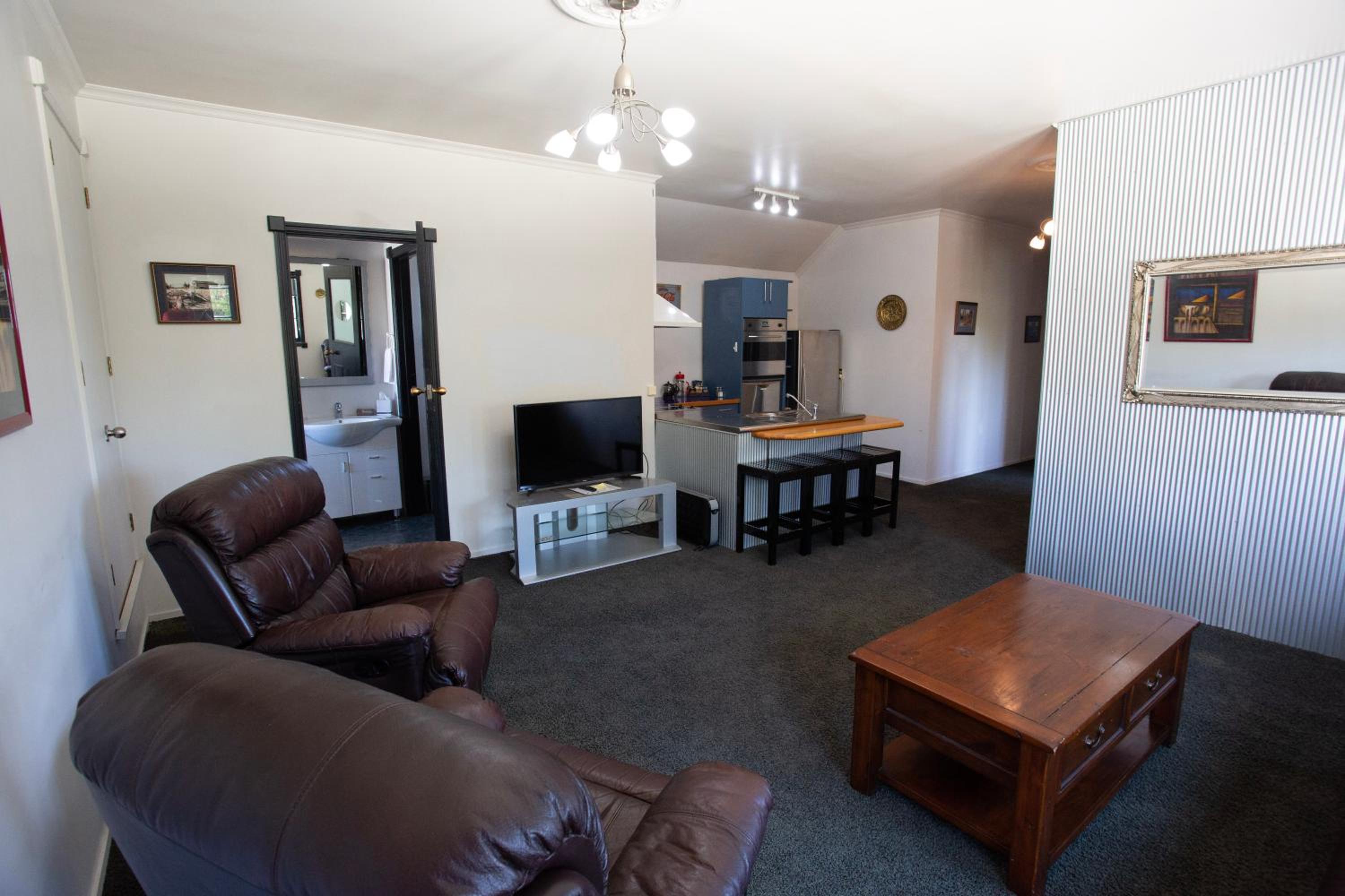 Apartment - Photo 3