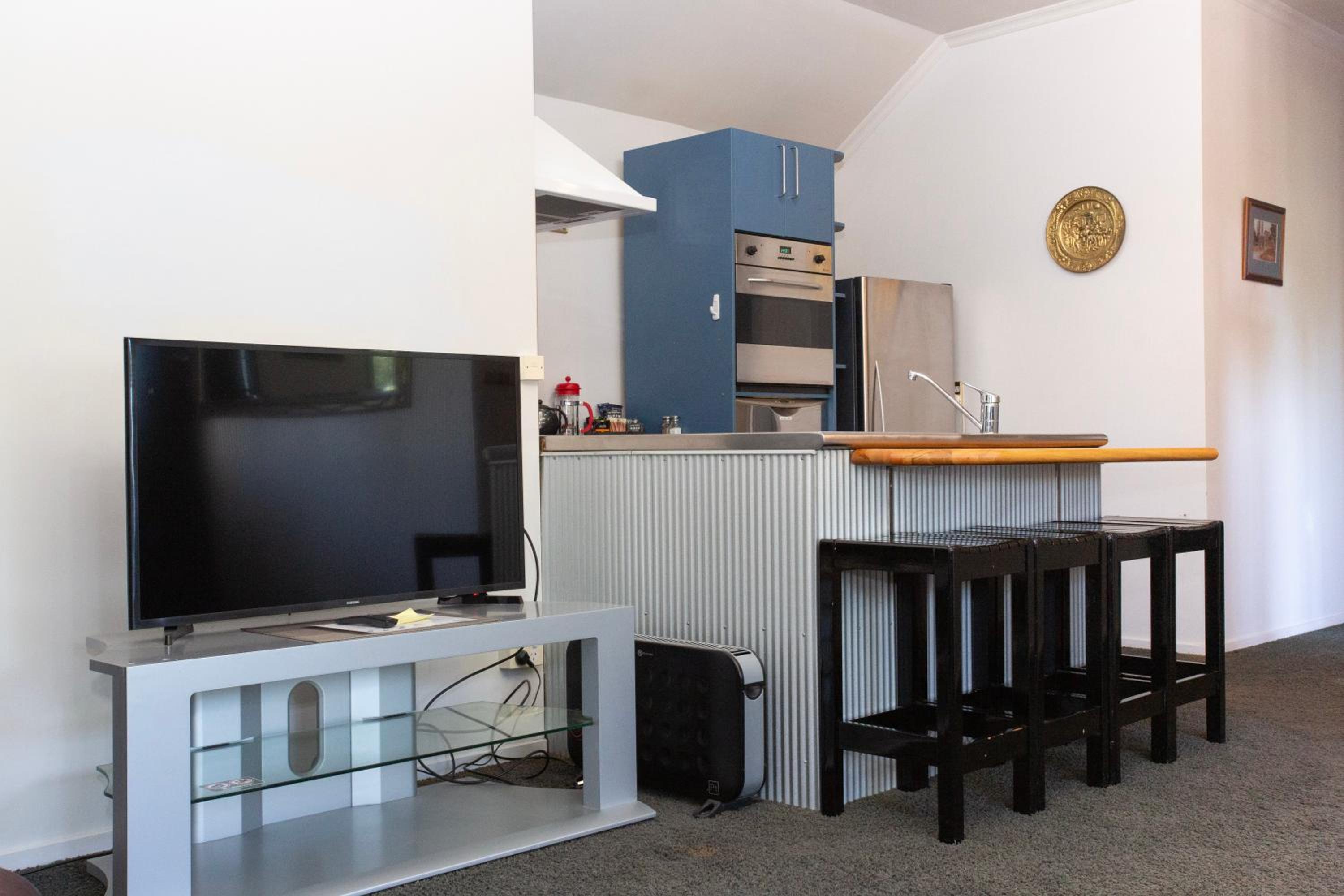 Apartment - Photo 2