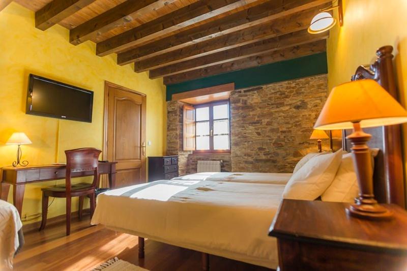 Habitación Doble o con Dos Camas