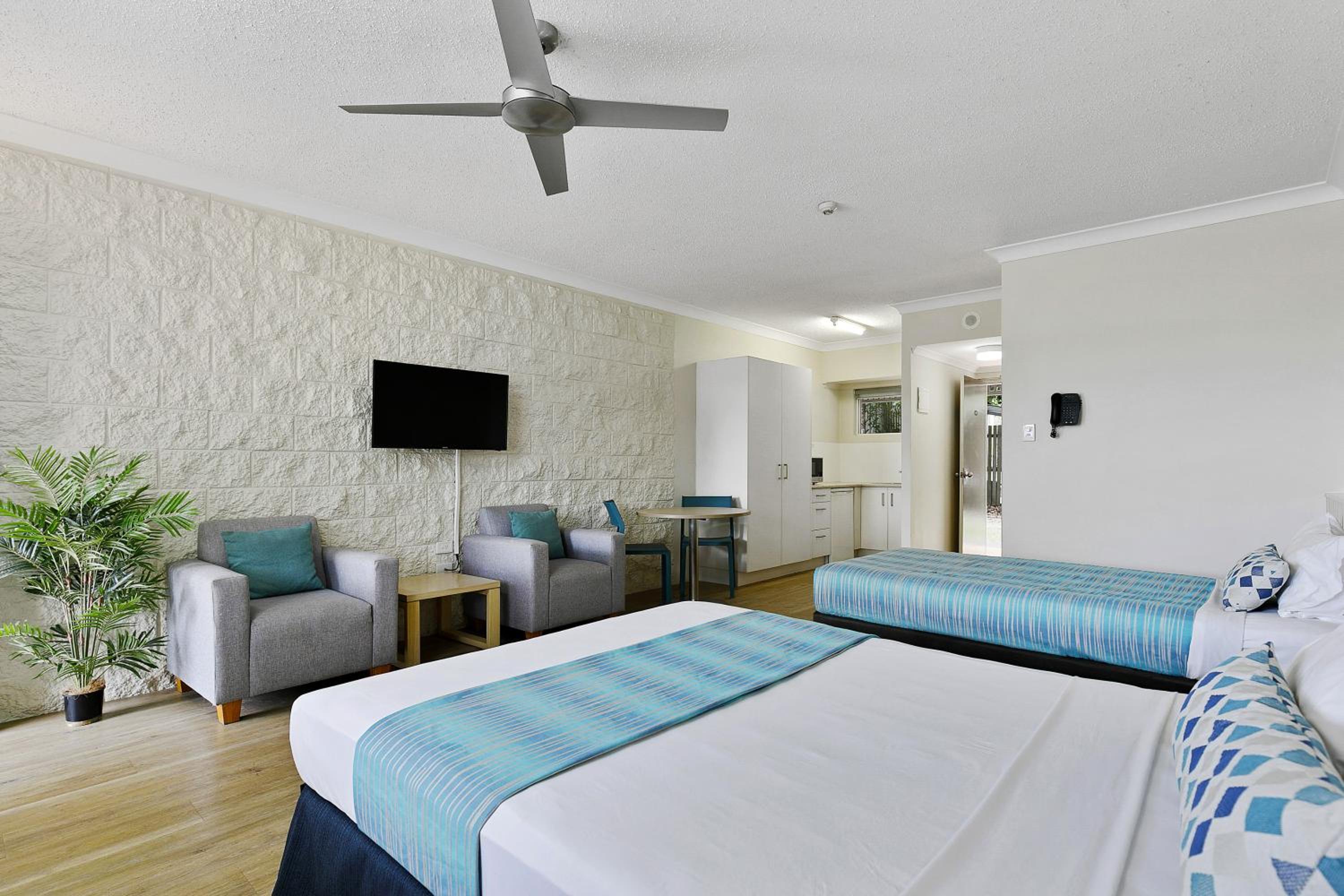 Standard Room - Photo 10