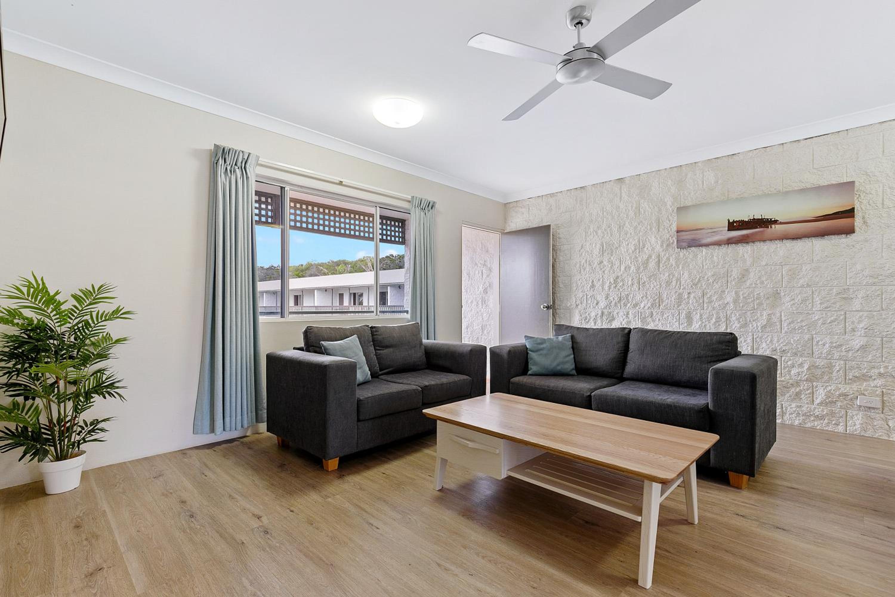 Two-Bedroom Apartment - Photo 16