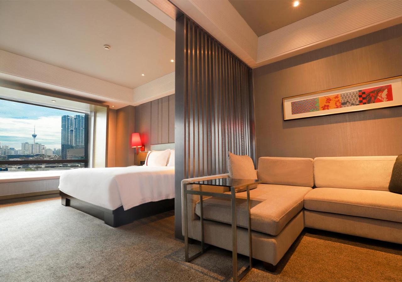 G60 Deluxe King Suite - Photo 6