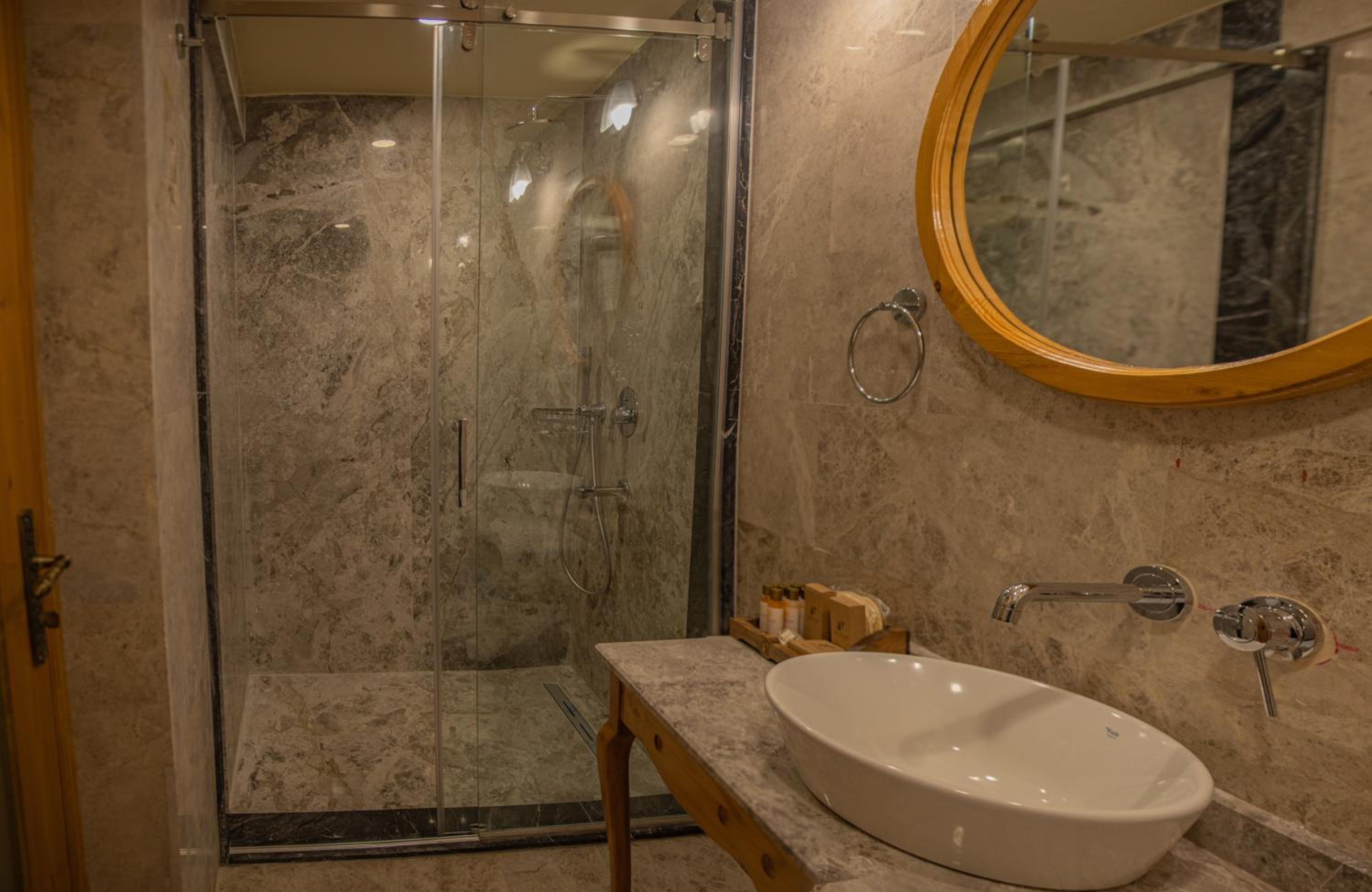 Stone Deluxe Double Room - Photo 5