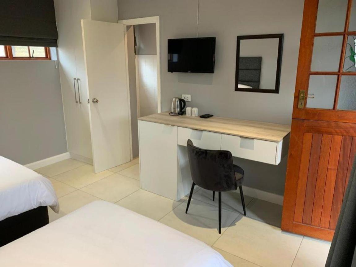 Twin Room photo 2