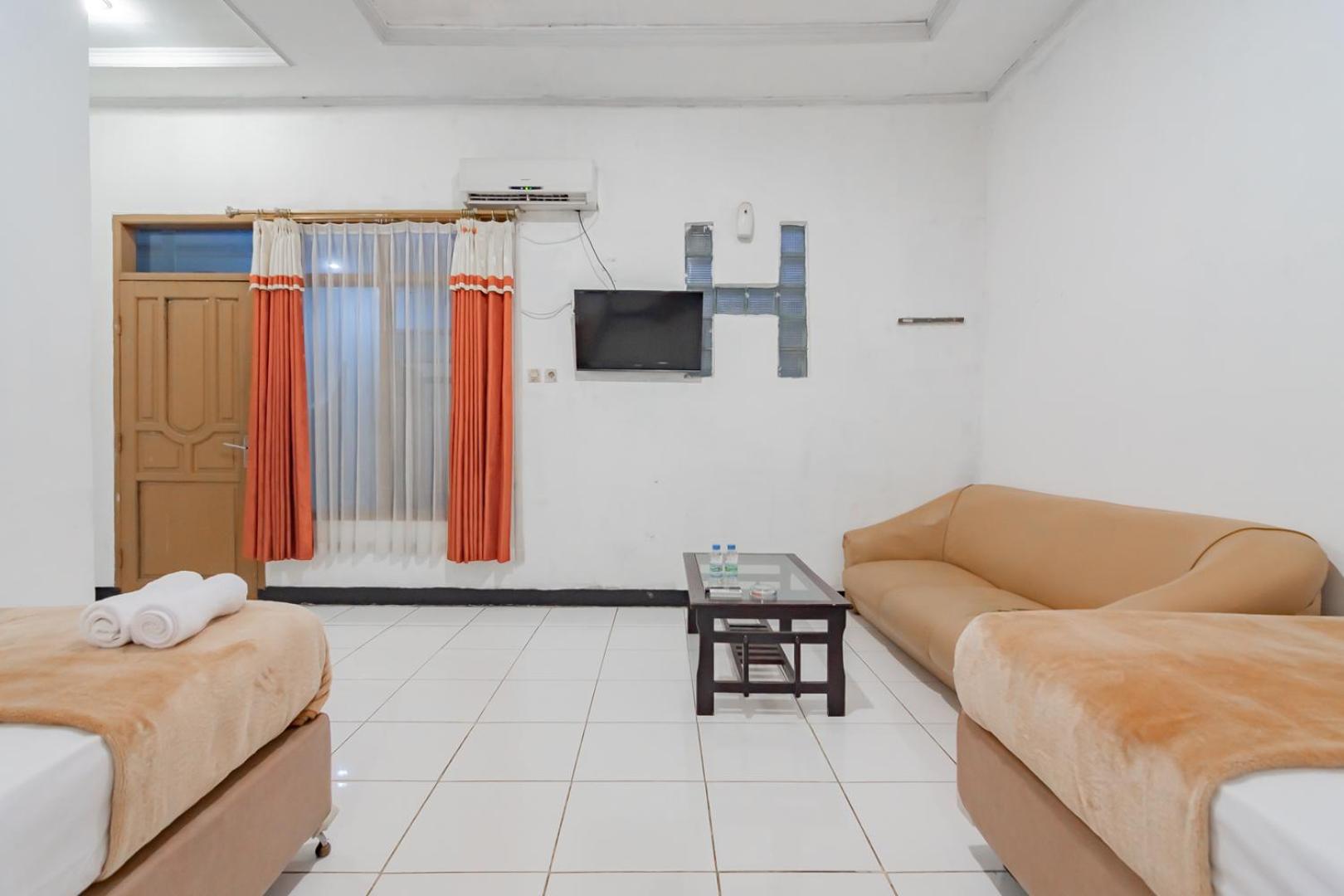 Standard Double Room - Photo 5