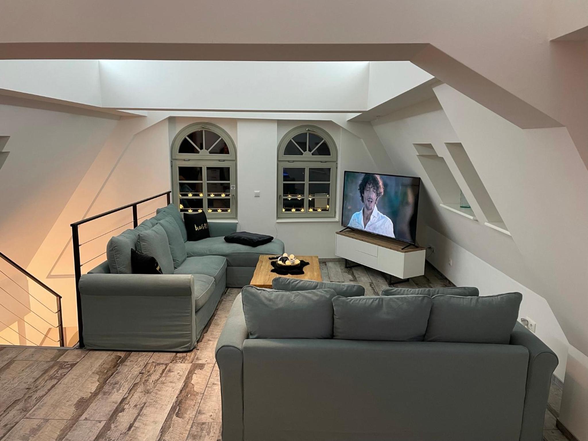 Loft - Photo 1
