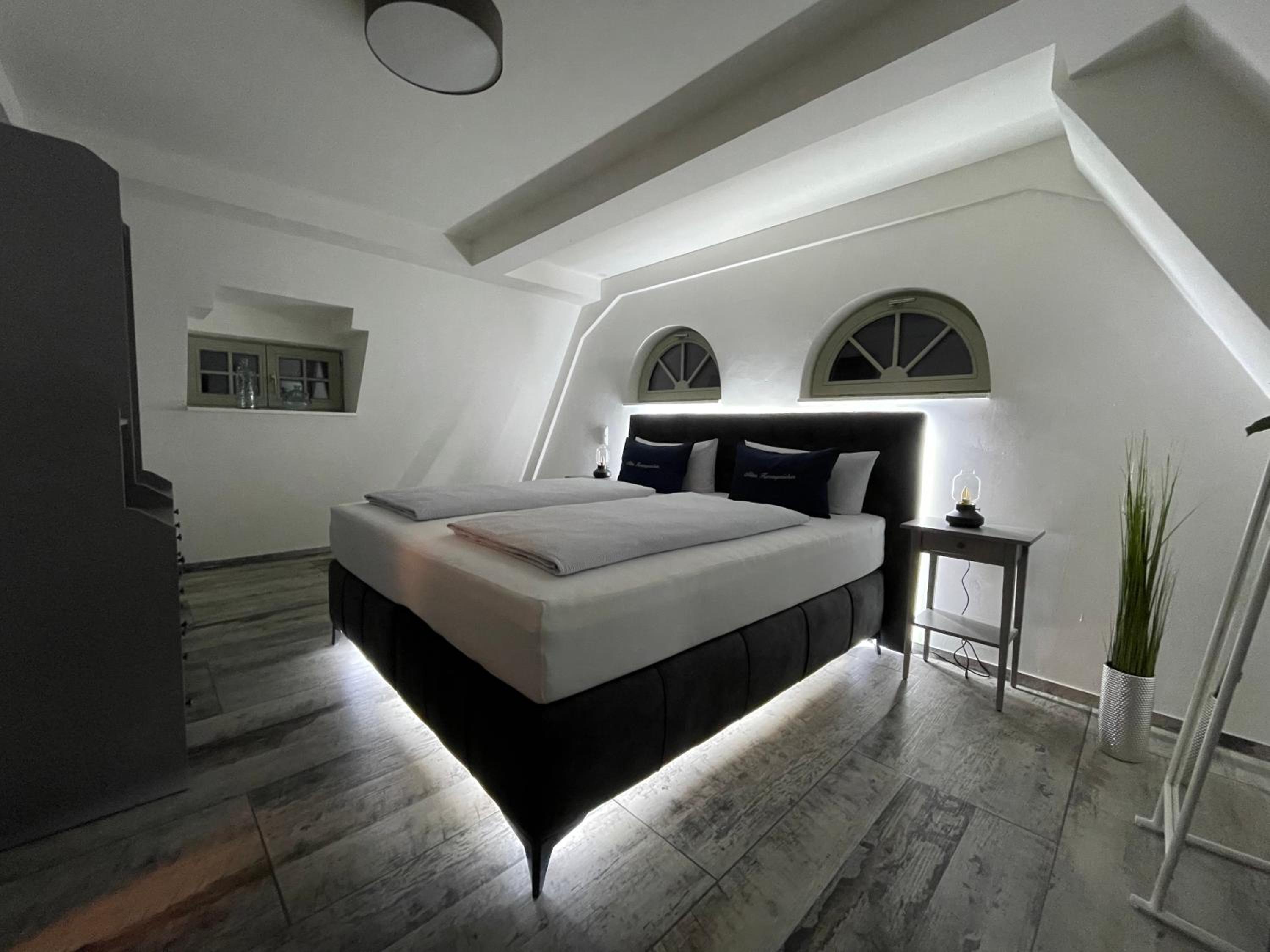 Loft - Photo 12