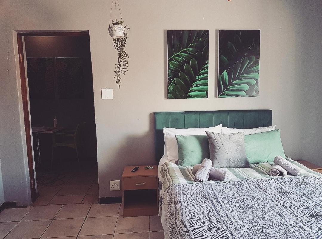  Double Room - Photo 7