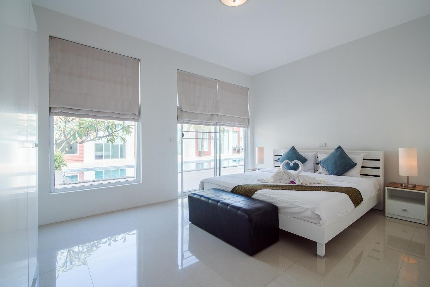 Two Bedrooms Pool Suite Terrace photo 2