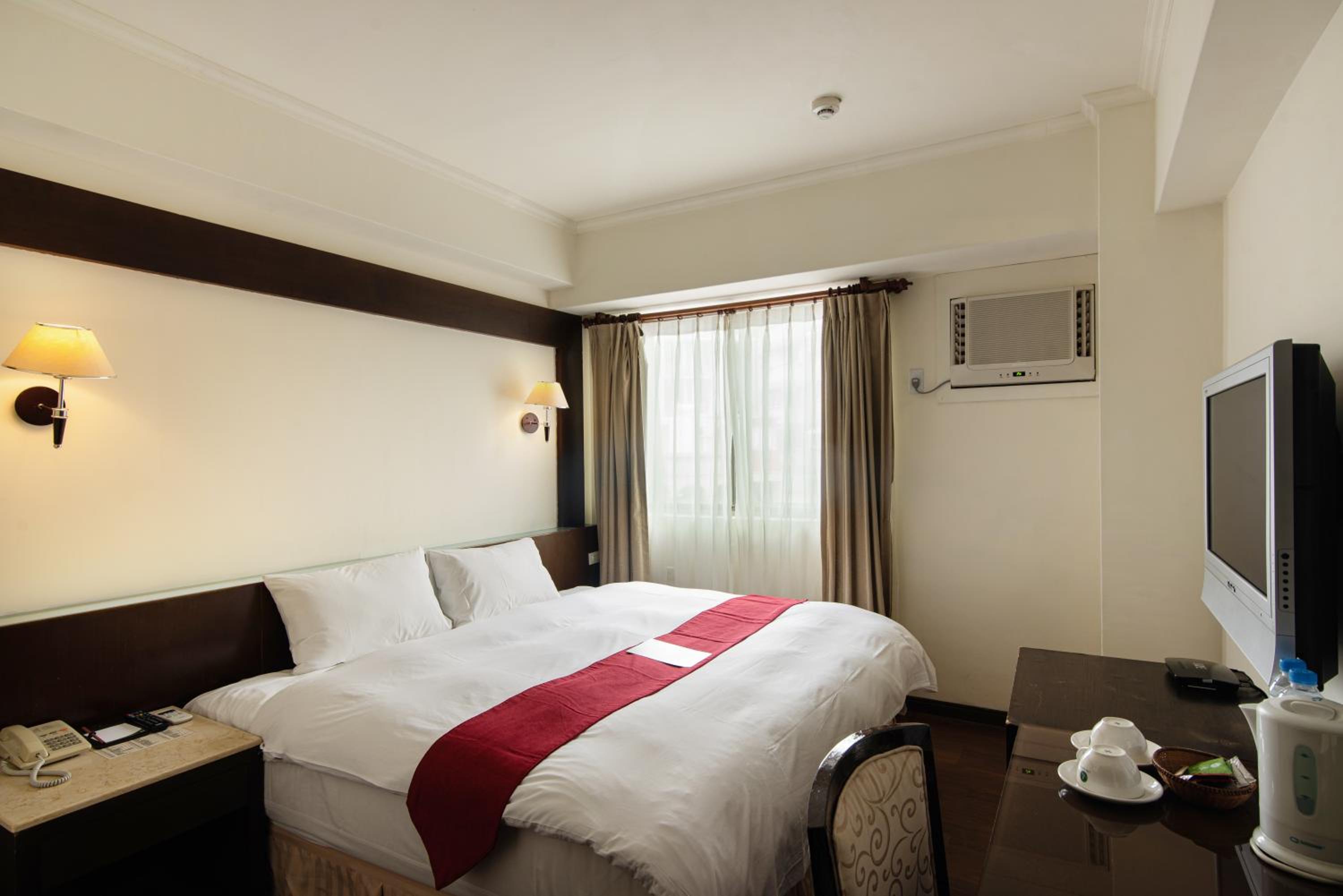 Standard Double Room photo 2