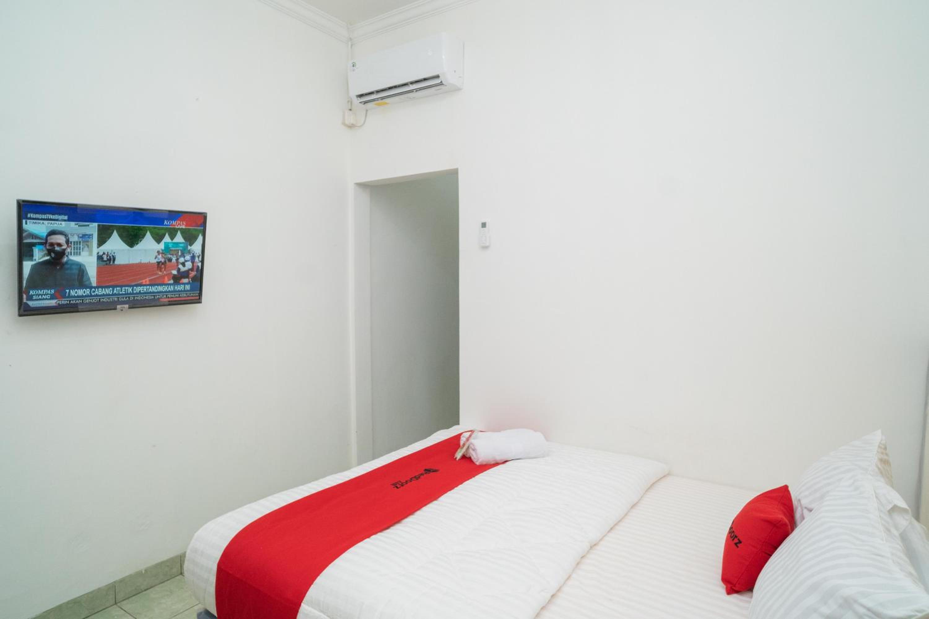 Double Room - Photo 2