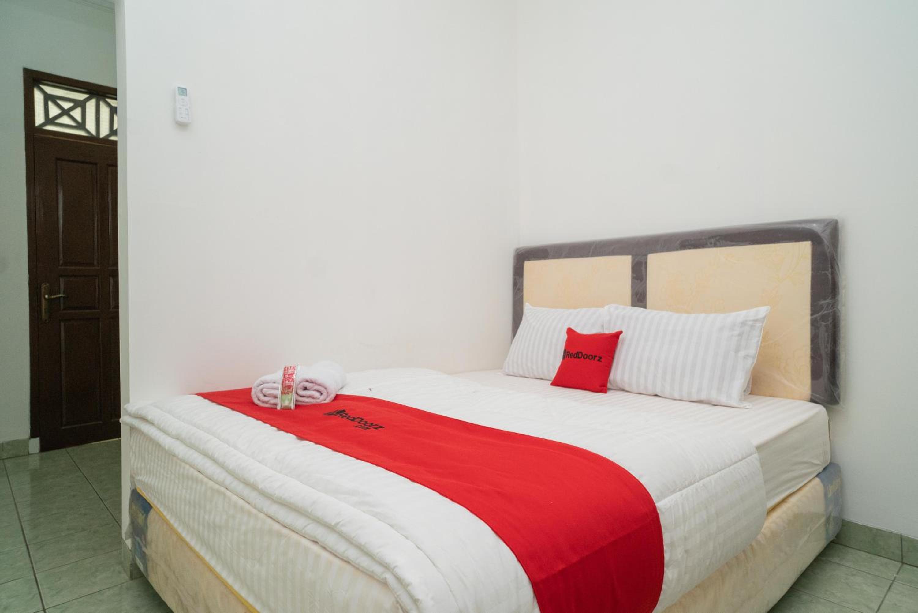 Double Room - Photo 3