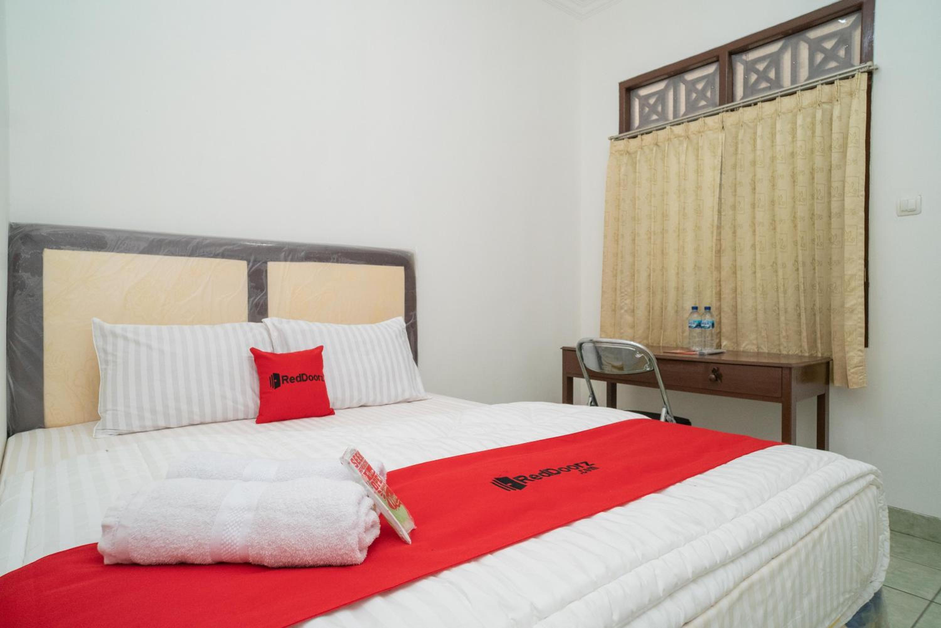 Double Room - Photo 7