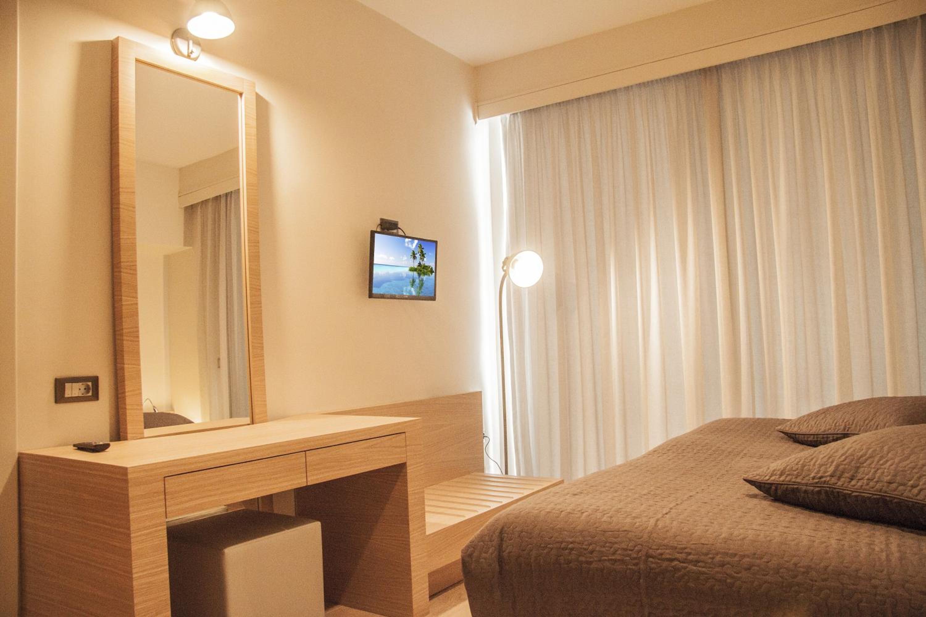 Apartment with Balcony photo 1