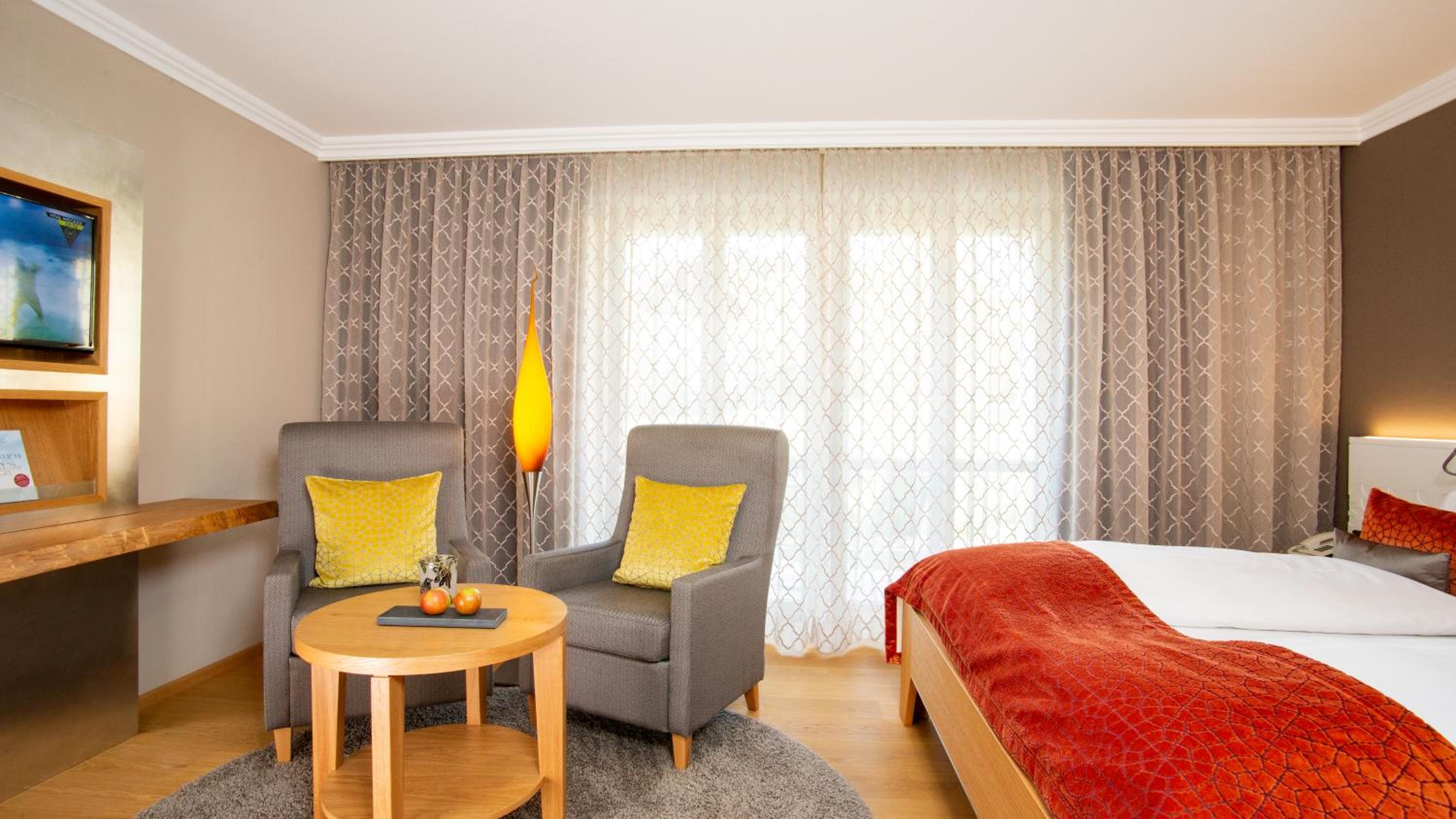 Double or Twin Room with Balcony photo 2