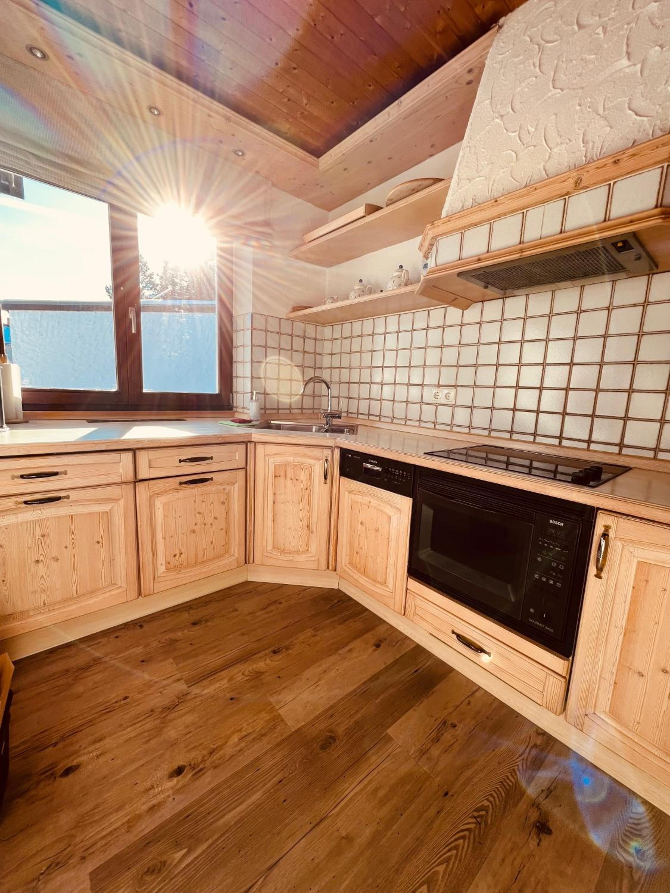 Three-Bedroom House photo 2
