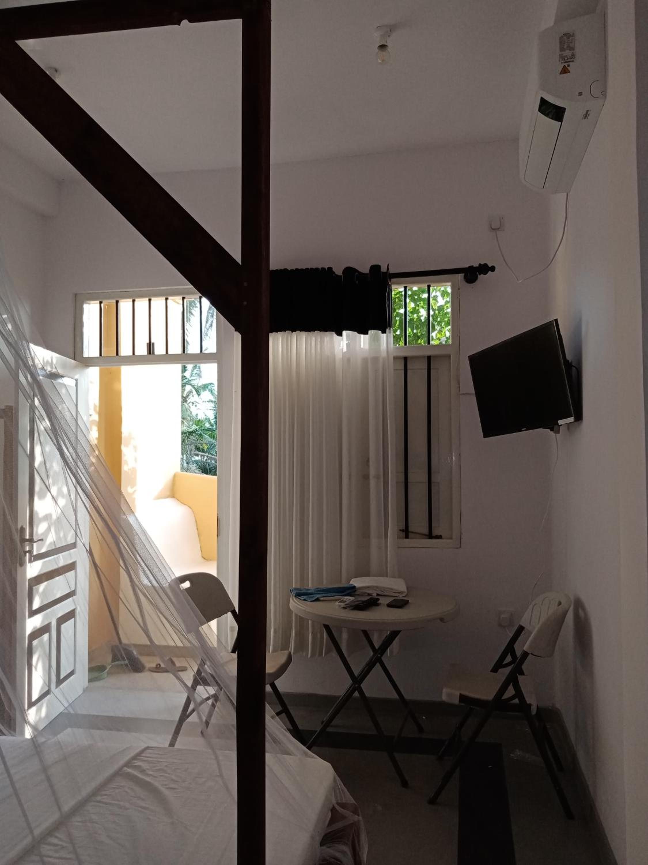Deluxe Double Room with Balcony photo 2