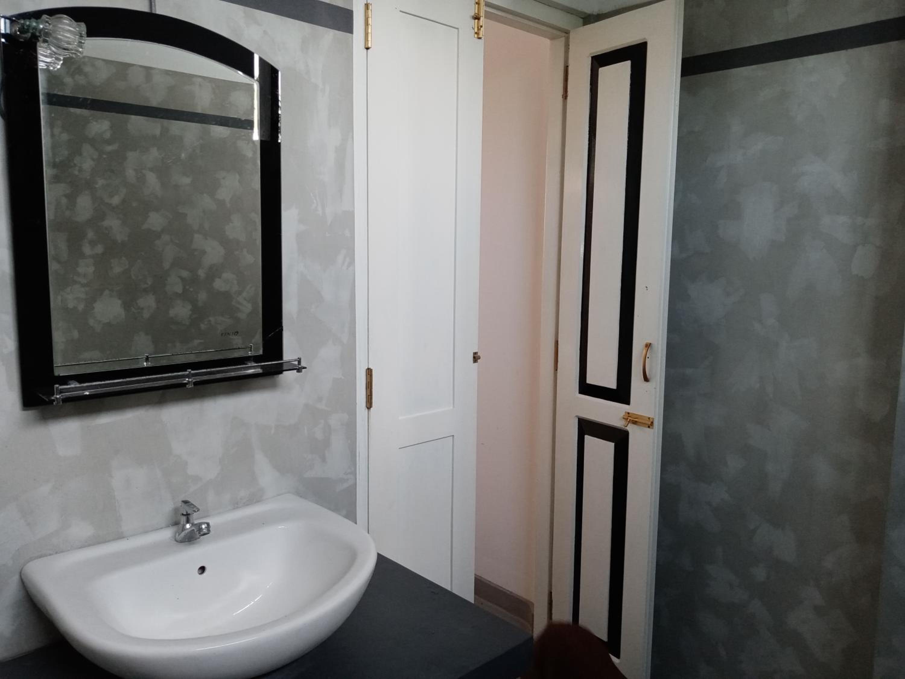 Deluxe Double Room with Balcony photo 3