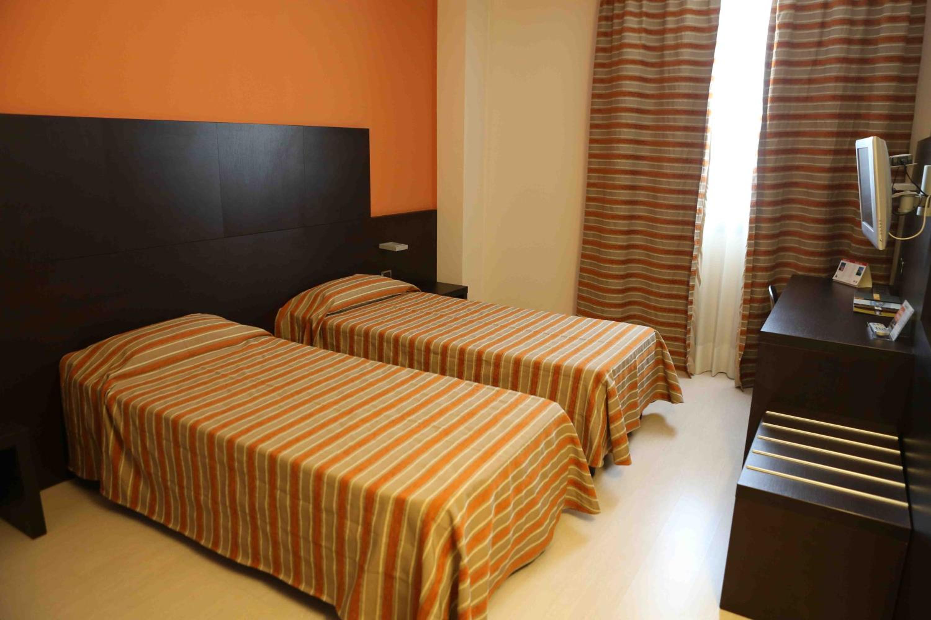 Standard Single Room photo 3