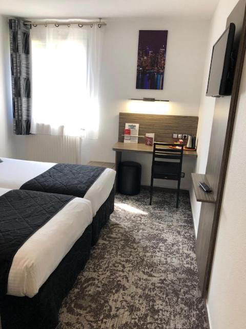 Privilege Twin Room with Park View - Photo 5