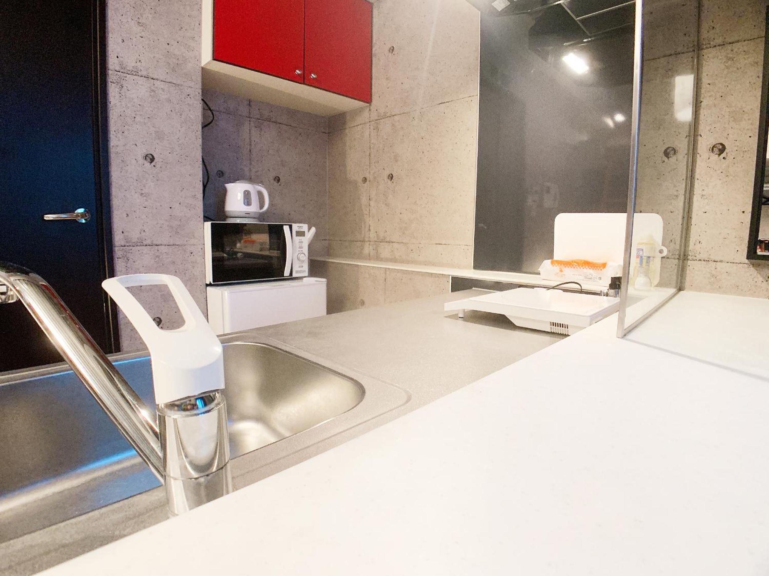 Studio Apartment - Photo 8