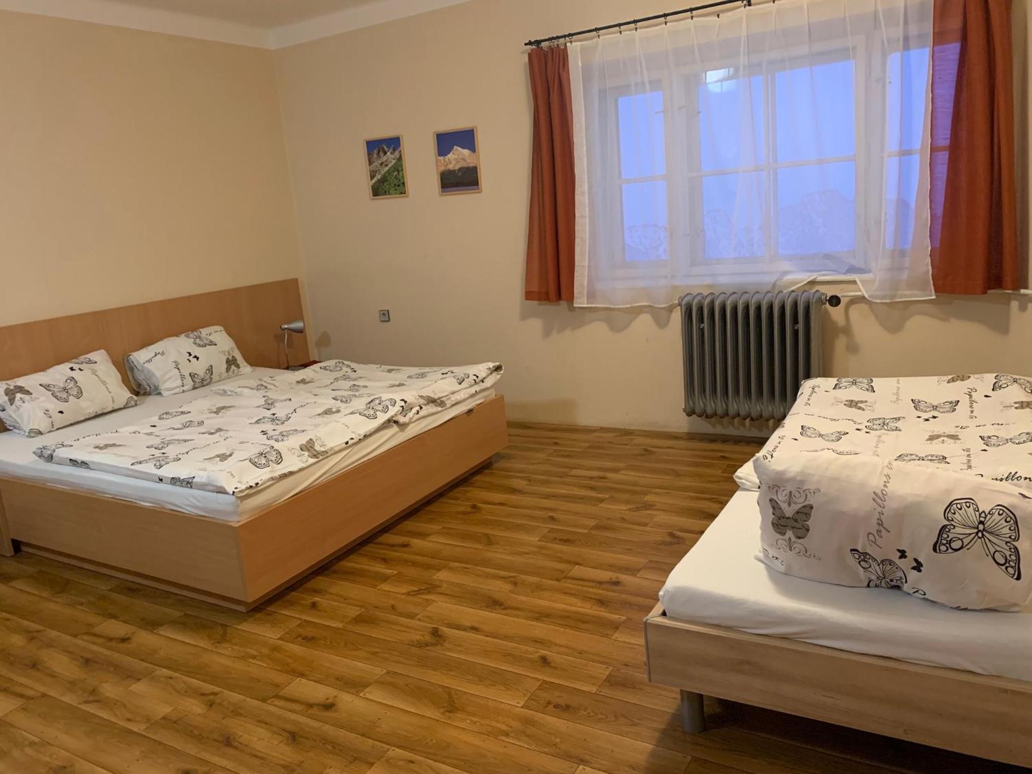 Triple Room with Private Bathroom - Photo 3