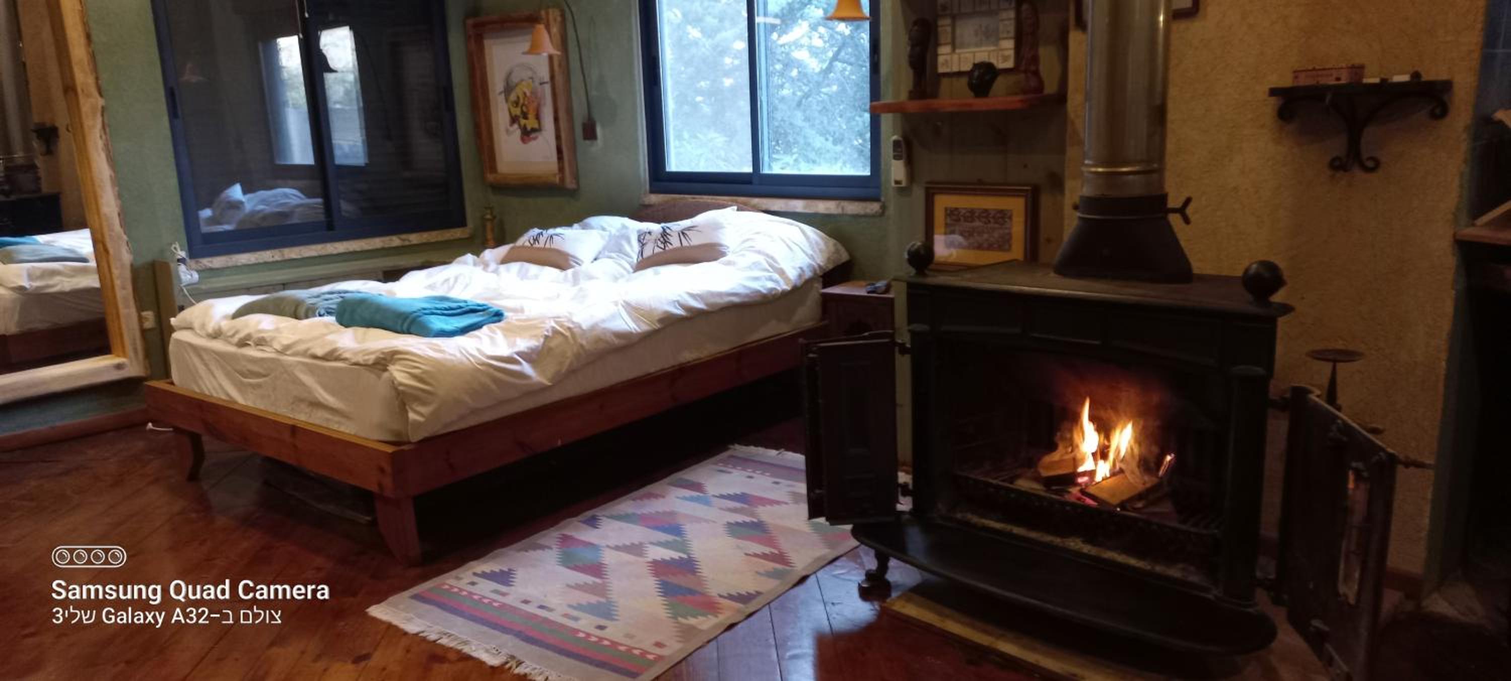 One-Bedroom House - Photo 55