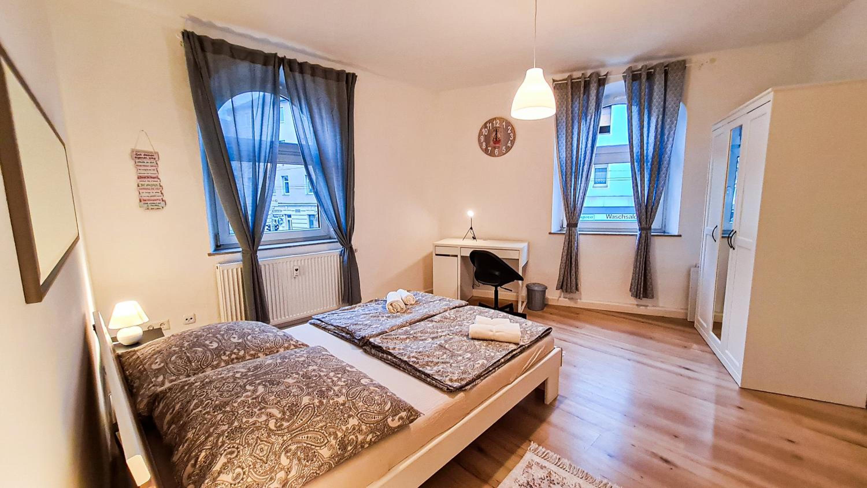 Three-Bedroom Apartment - Photo 15