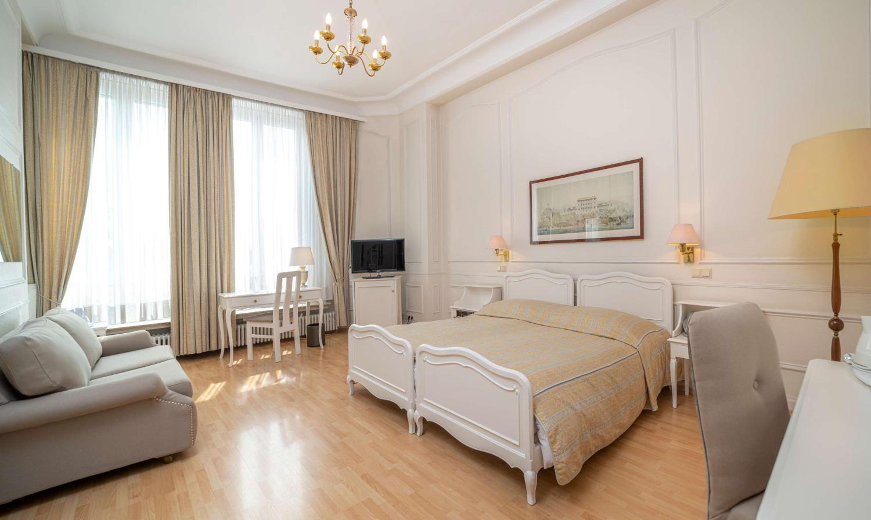 Superior Double or Twin Room - Photo 3