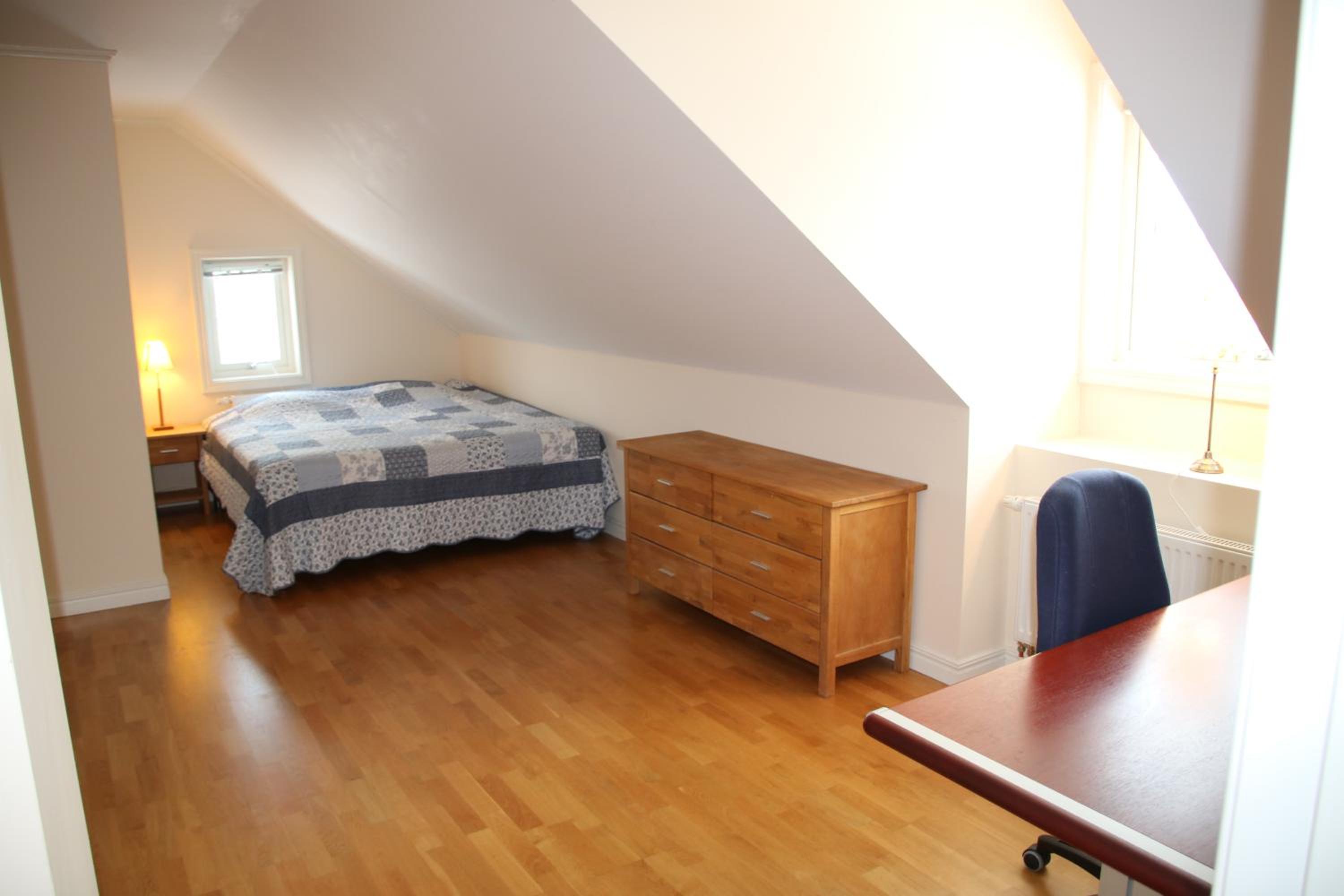 Quadruple Room with Private Bathroom - Photo 1