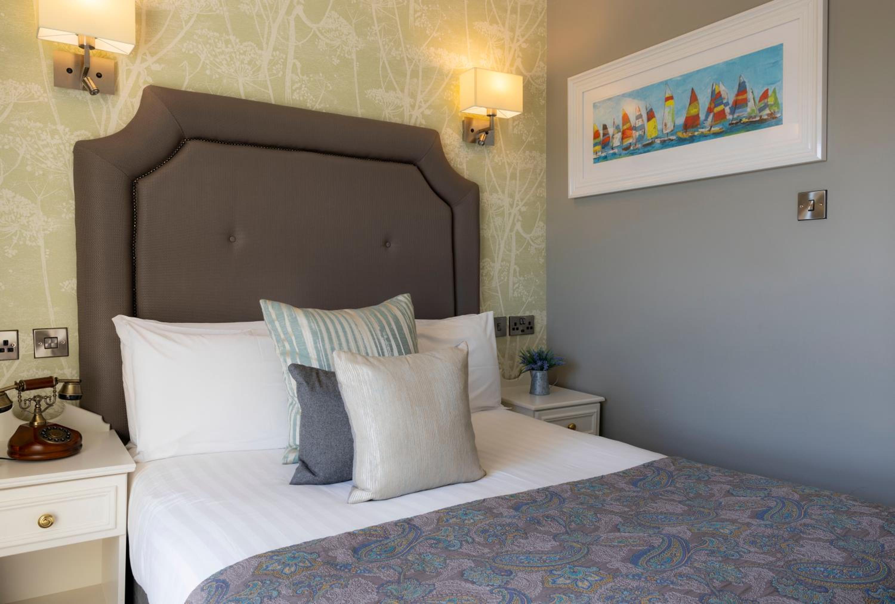 Budget Double Room photo 1